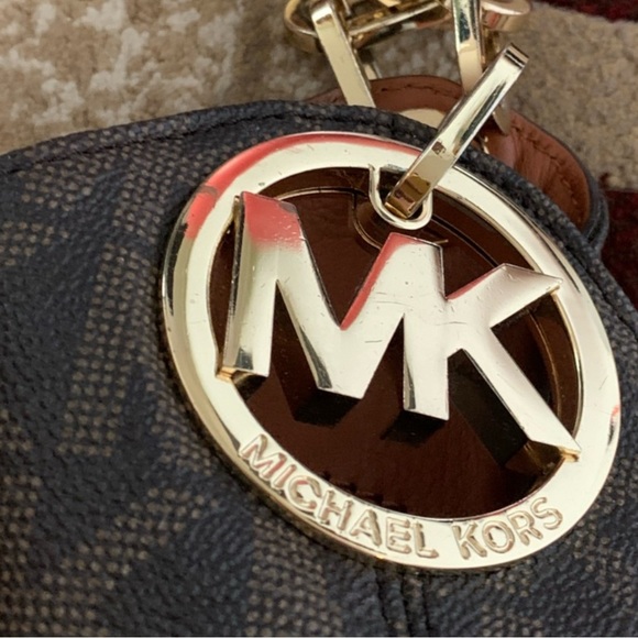 Michael Kors purse - Picture 3 of 8